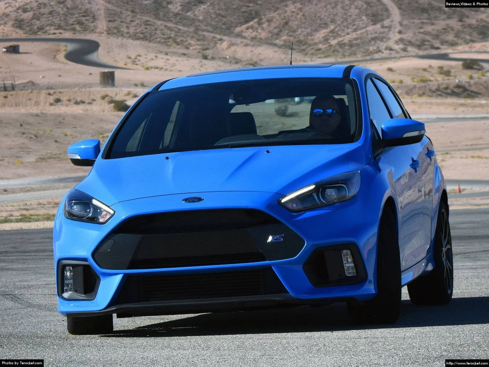 Hình ảnh xe ô tô Ford Focus RS 2016 & nội ngoại thất