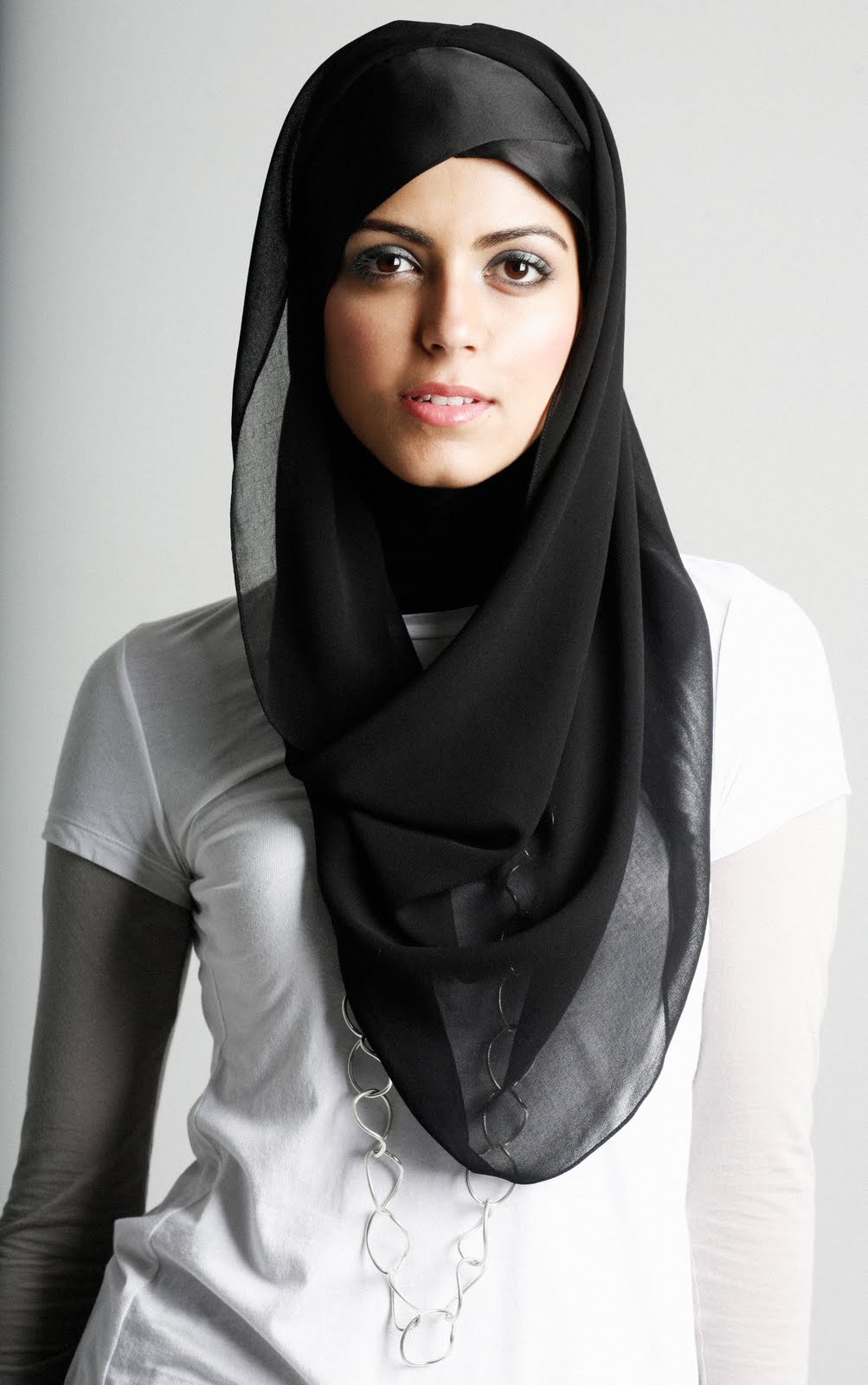 Desain Hijab dari iamStylishFashion