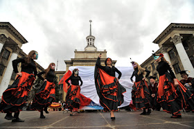Фото Укринформ:карнавальный танец