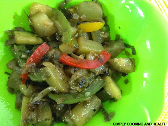 Calabash (bottle gourd) stir-fry