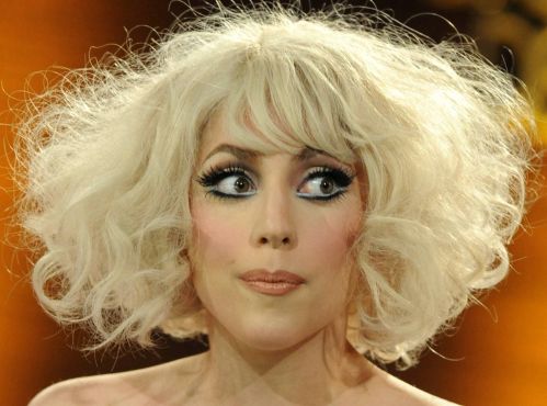 miley cyrus 2011 grammys performance. miley cyrus hair 2011 grammys.