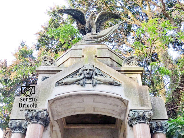 Giulio Starace - Esculturas Águia, Desolação e capitéis em bronze - Jazigo Monumento de Bernardino de Campos