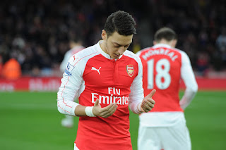 ozil muslim, ozil pray, ozil euro 2016