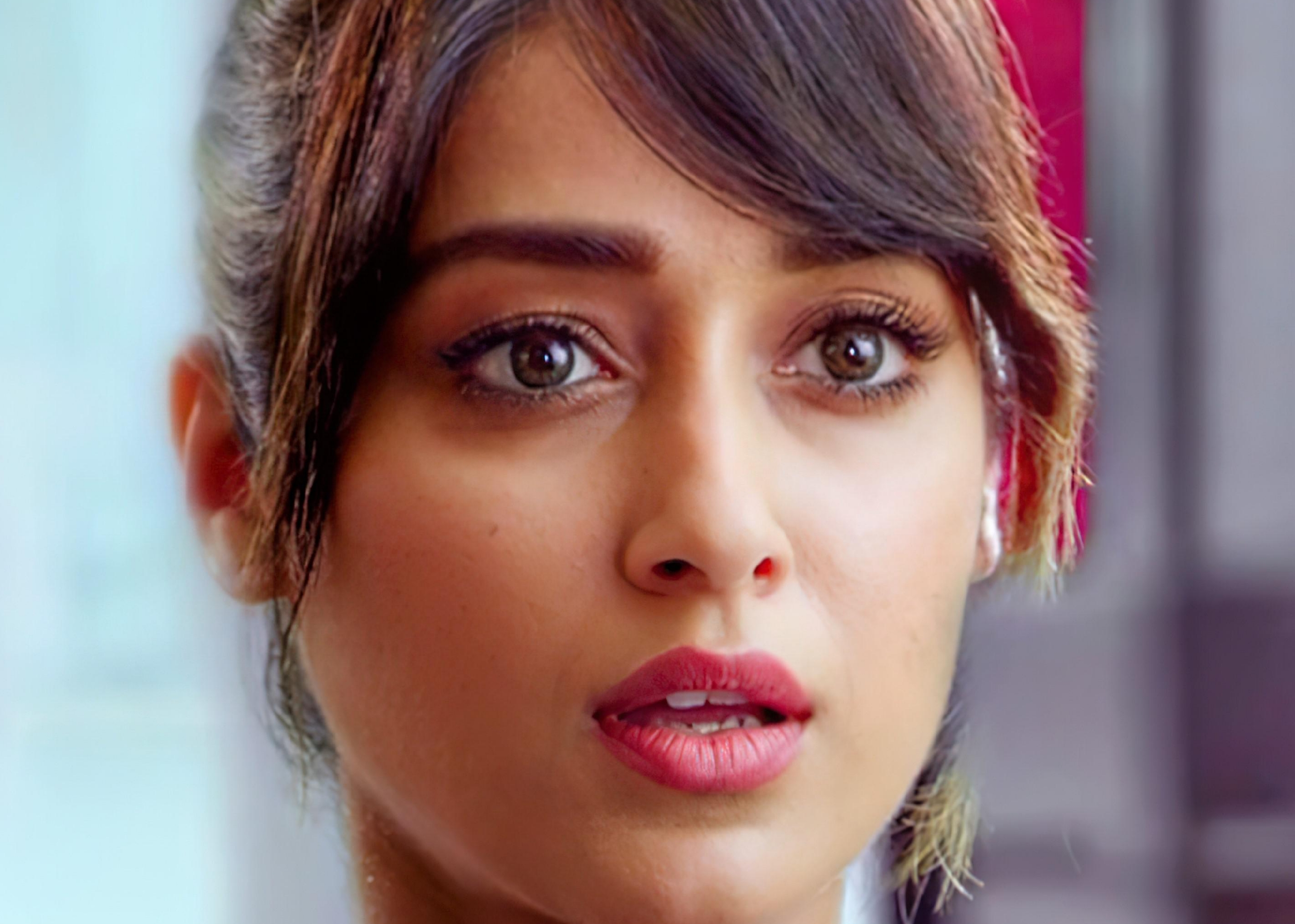 Ileana D'Cruz HD UHD Photo