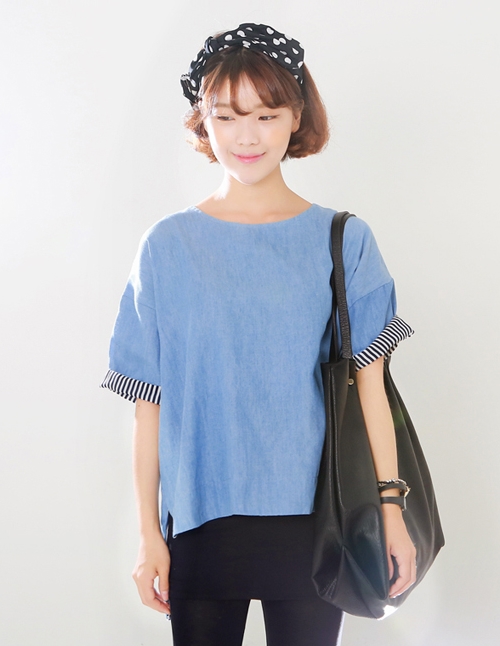 Oversized Tee with Inner Stripe Print