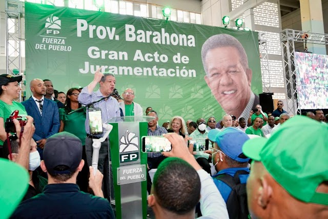 Leonel Fernández: “Gobierno no admite crisis y cree que estamos en el país de las maravillas”