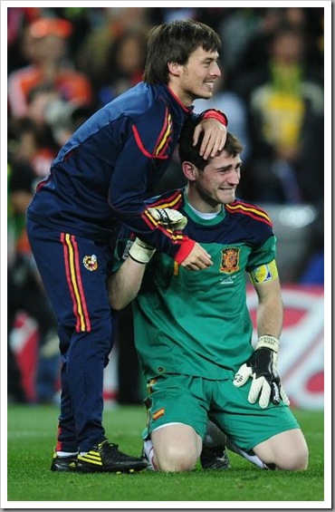 Iker Casillas terharu