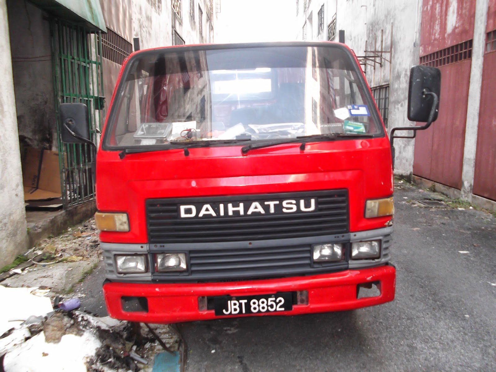 Menjual Lori Baru Dan Lori Terpakai Menjual Lori Baru Menjual Lori Terpakai Menjual Mitsubishi 1 Tan Untuk Dijual Murah