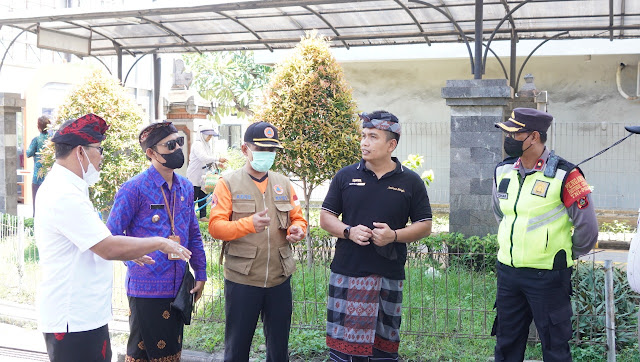     Wabup  Pantau  Gilimanuk Antisipasi Cegah Virus PMK Masuk Bali