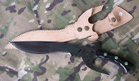 Pisau Khukuri kecil