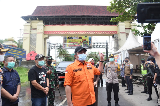 Tangani Covid,  Herman Deru Pantau Perbatasan Sumsel - Bengkulu hingga Jambi