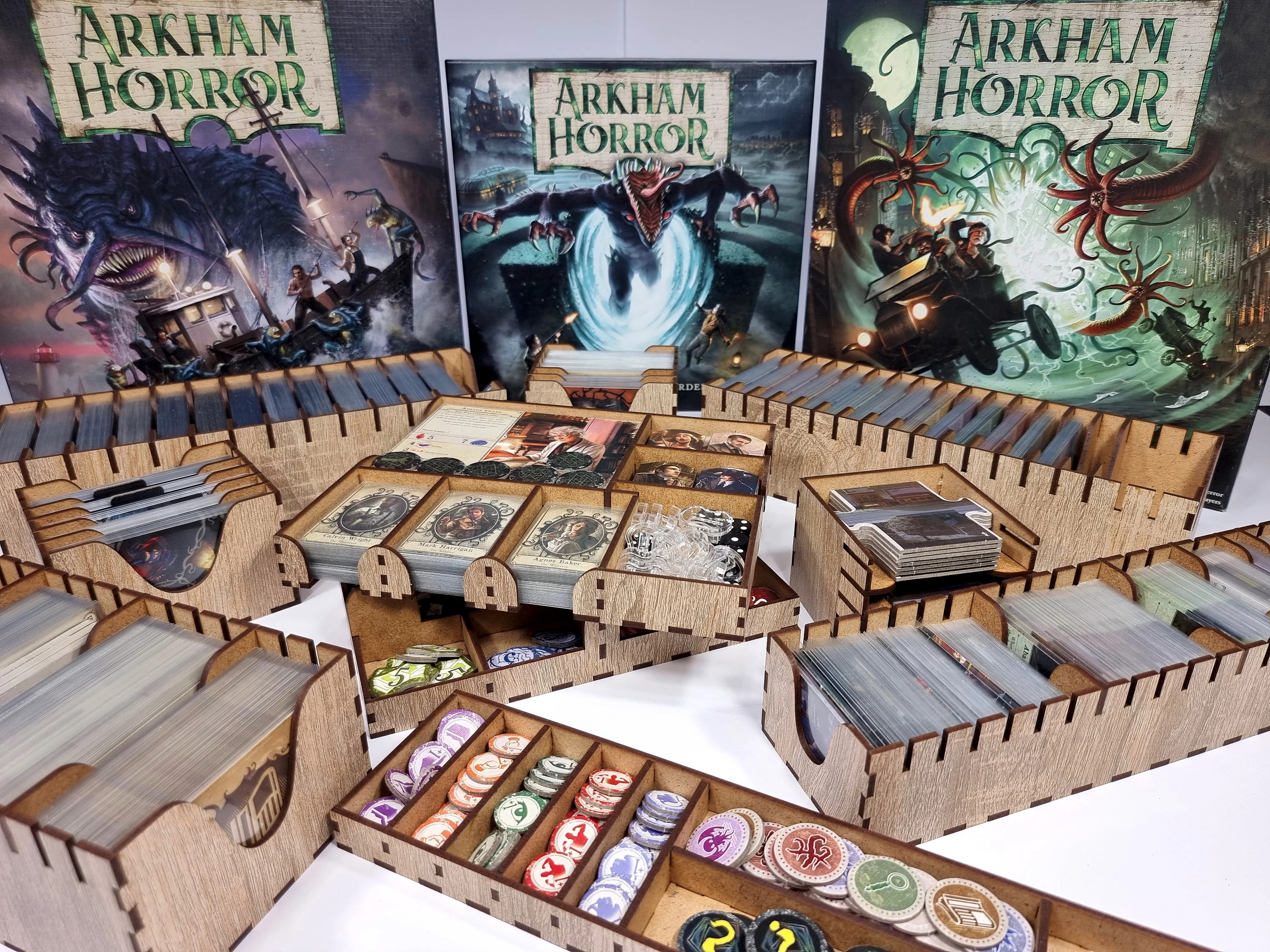 Horror at home, in the city and around the world: how to choose a Lovecraft board game