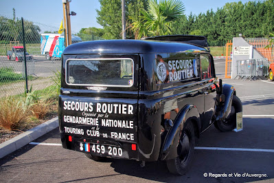Véhicules Publicitaires Anciens Riom, 2015