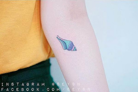 Simple and Dream-Like Micro Tattoos of Seyoon Gim