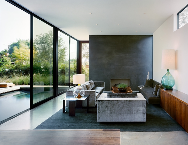 Living room in Vienna Way Home by Marmol Radziner