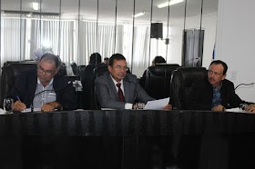 Parlamentares retornam trabalho e aprovam proposições para diversas áreas da comunidade