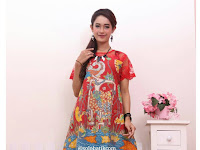 Contoh Model Baju Batik Wanita Modern
