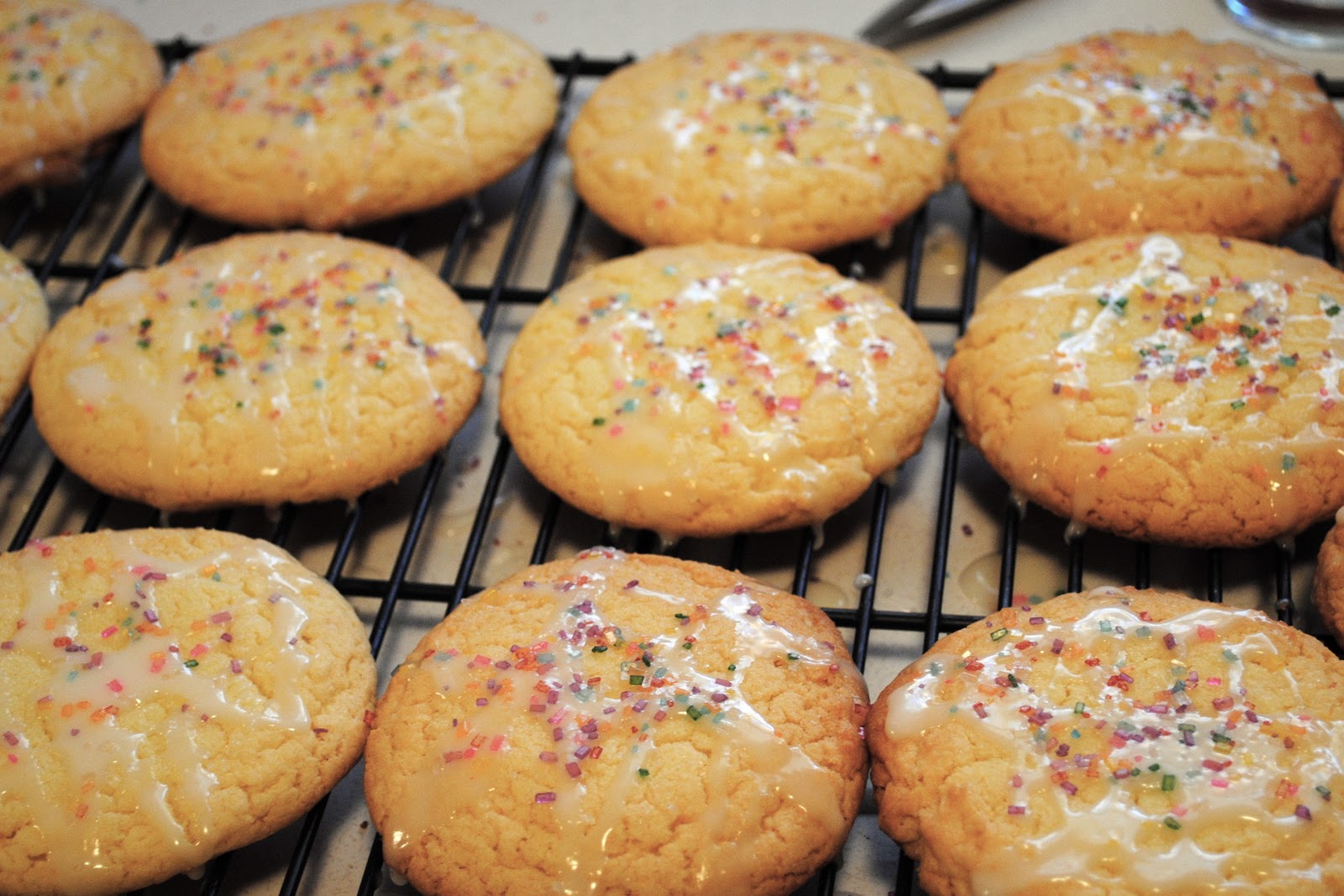 Passionate Perseverance: sweet sundays ~ duncan hines lemon cake mix cookies