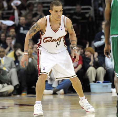 lebron james mother delonte west. lebron james mother delonte