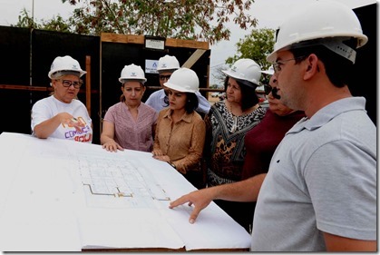 A gerente executiva do Projeto Governo Cidadão%2c Ana Guedes fez uma visita as obras