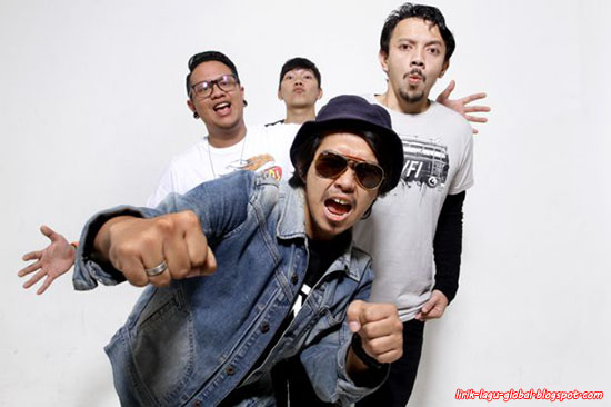 Lirik Lagu Rocket Rockers - Kekuatanku