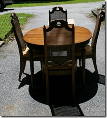 tablechairs