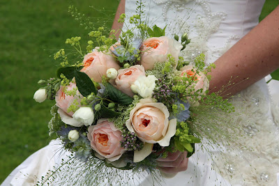 Fresh flowers for july weddings