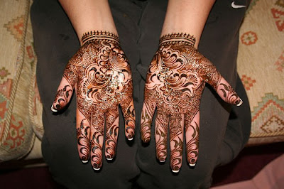 Mehndi Tattoo Designs Seen On www.coolpicturegallery.net