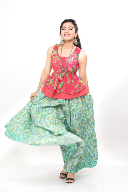 Rashmika Mandanna in Traditional Wear: Cute Photoshoot Moments