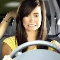 كيف تتصرفين فى المواقف المحرجة - امرأة تقةد سيارة فتاة - woman girl drive car driving 