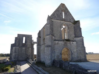 abbaye-notre-dame-ré-dite-chateliers-jpg