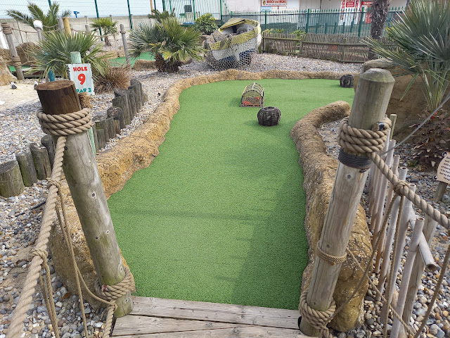 Castaway Island Mini Golf in Great Yarmouth