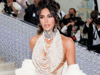 Kim Kardashian talks about taking acting lessons to prepare for her American Horror Story Role!!