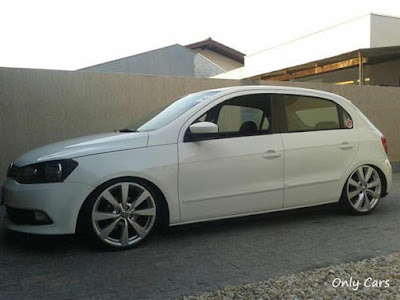 Gol G6 Rebaixando Branco R17"