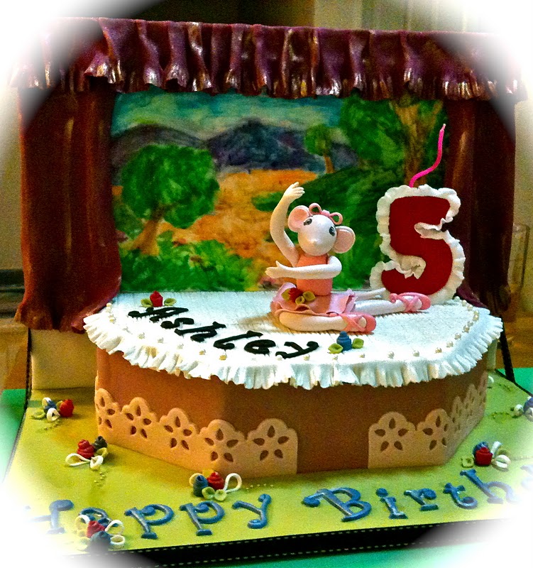 Angelina Ballerina Cake Posted by April's story at 1001 AM