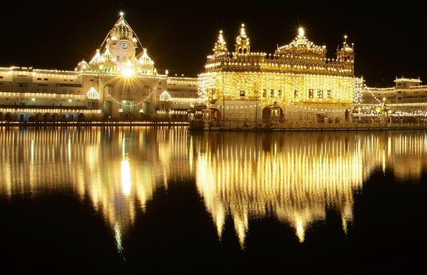 vellore golden temple at night. golden temple vellore at night