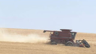 http://www.khq.com/story/29690233/friends-neighbors-help-sick-lamont-farmer-bring-in-harvest