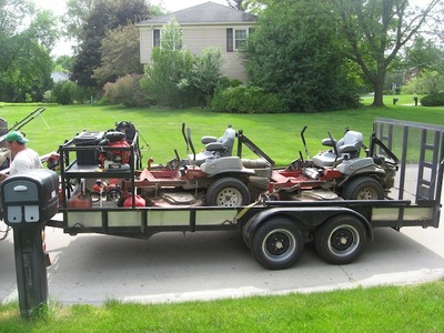 lawn-mowing-trailers