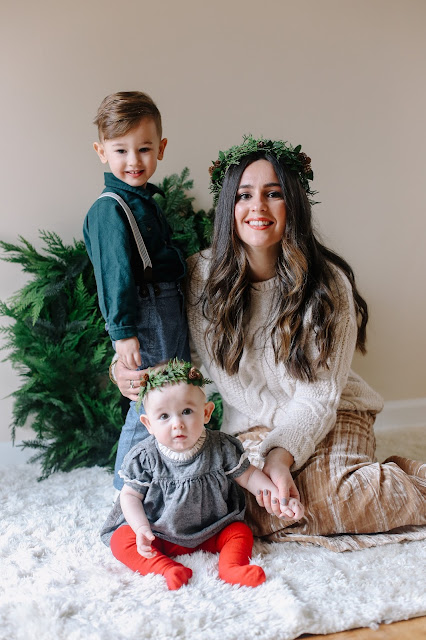 Spotted Stills, portland family session, holiday, portland christmas photos, in home session, floral crown, wreath. christmas photos, portland christmas, portland family photographer, portland holiday photos