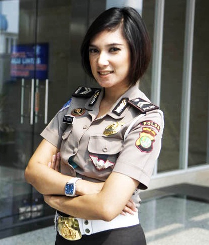 POLISI CANTIK FOTO FOTO POLWAN INDONESIA
