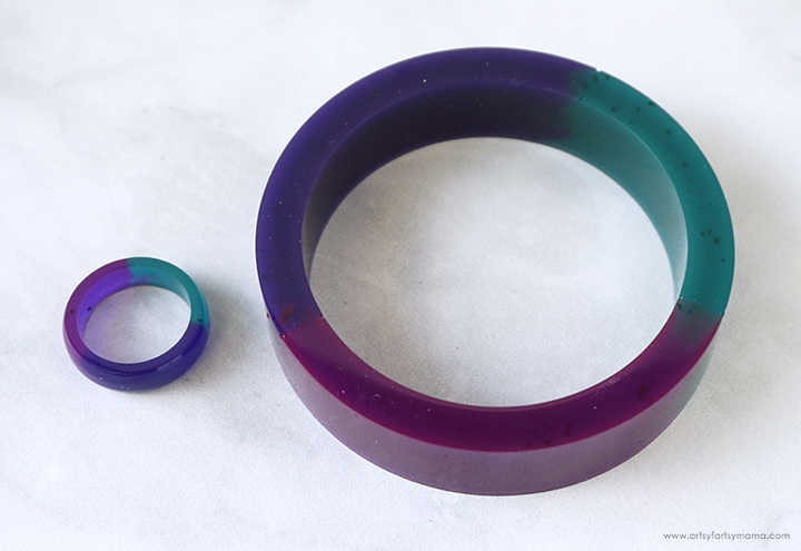 Thermochromic (Color-Changing) Resin Bracelet & Ring Set