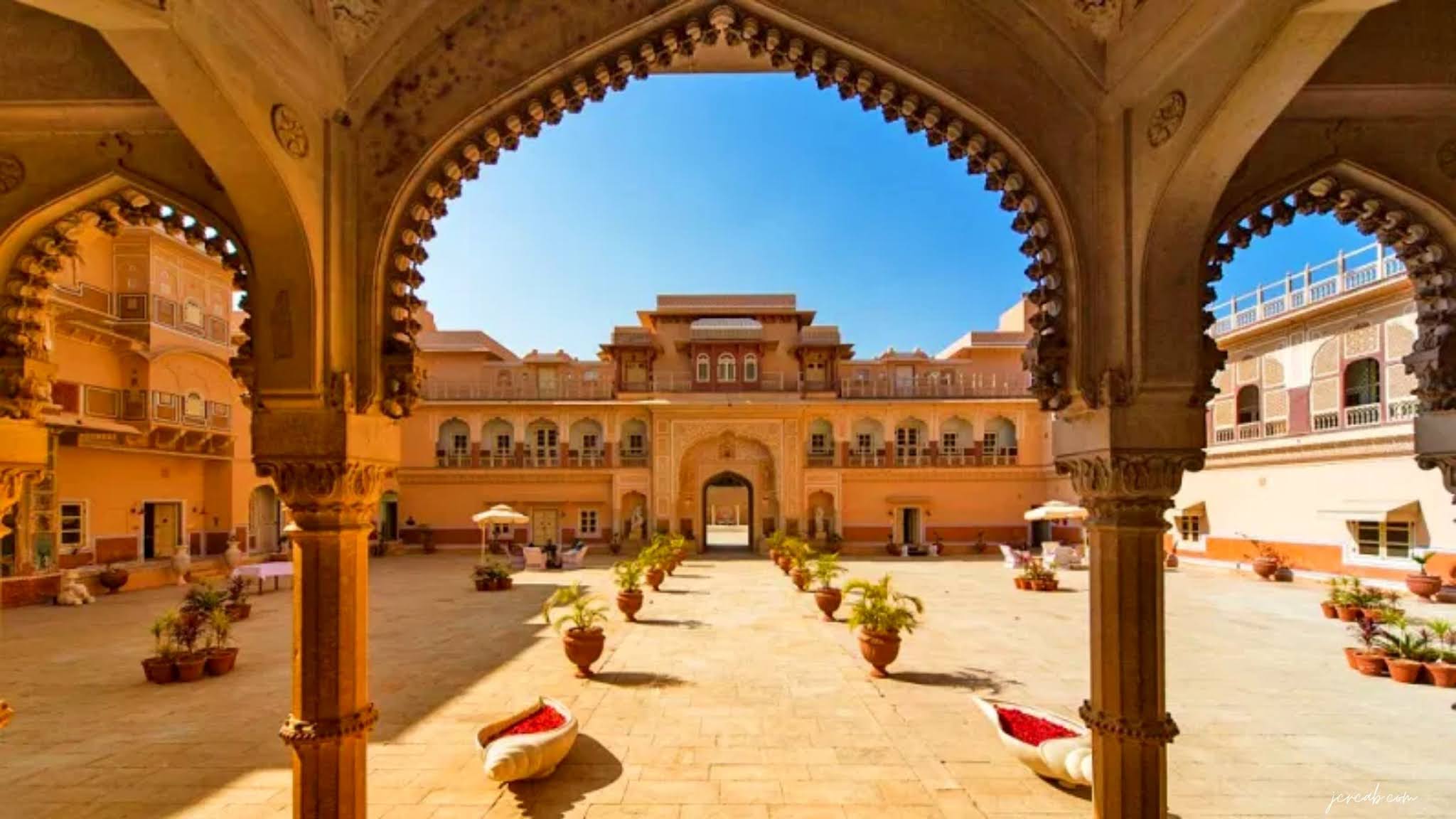 7 Famous Forts and Palaces of Rajasthan That You Must Visit