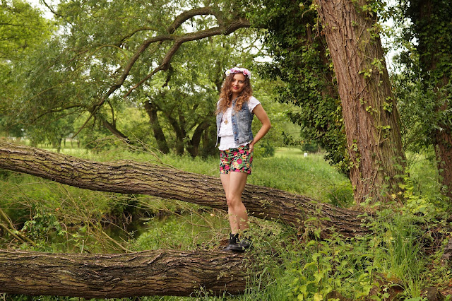 Country fashion blogger UK Norfolk Countryside style