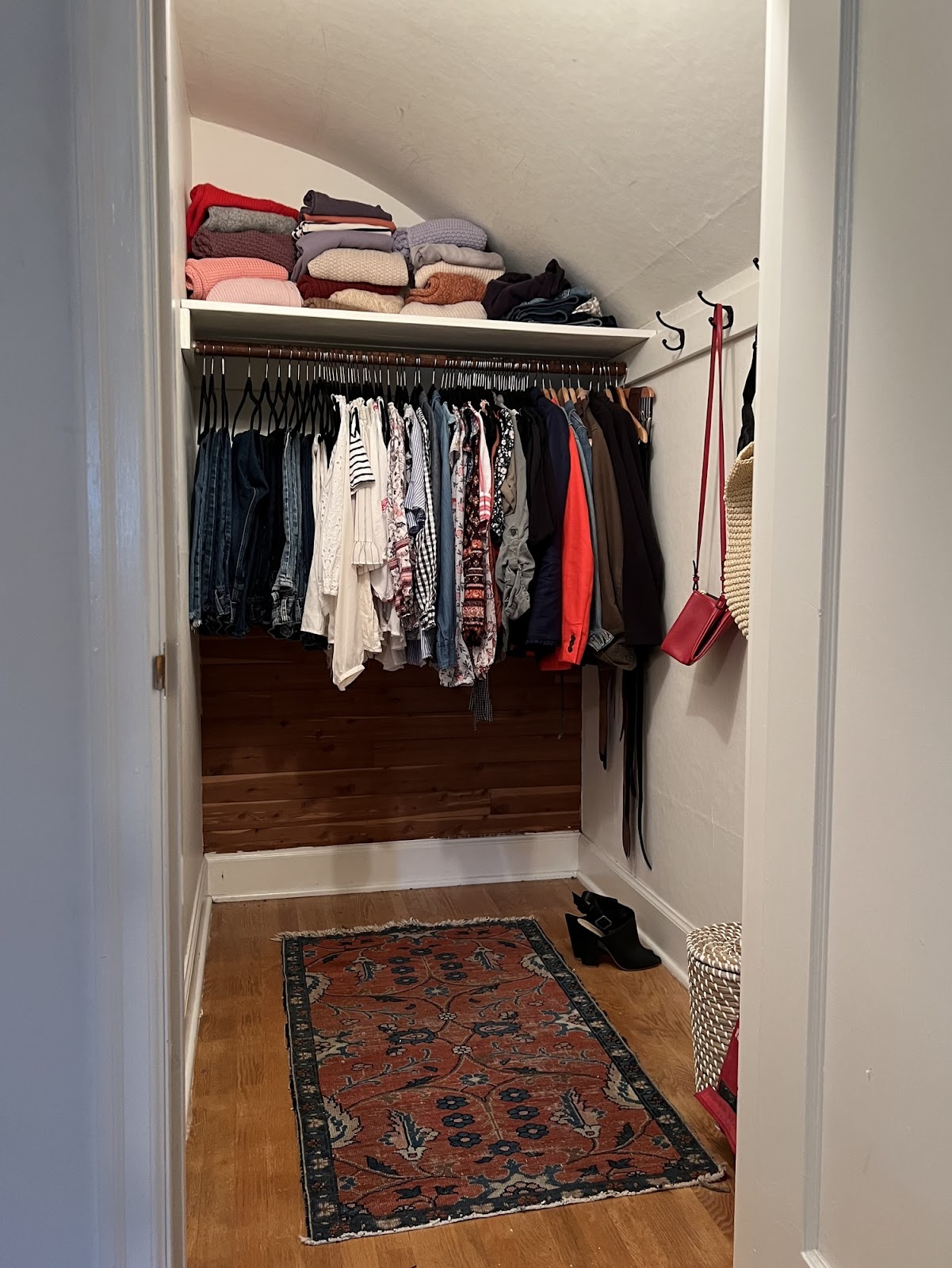 Old house small closet update! / Create / Enjoy