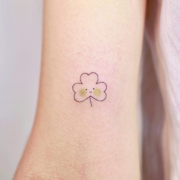 Mini tatuagens femininas - 100 ideias para deixar vocês inspiradas