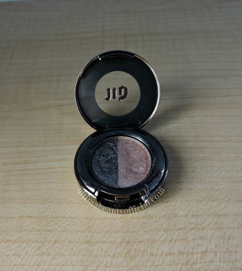 Urban Decay opened eyeshadow duo container