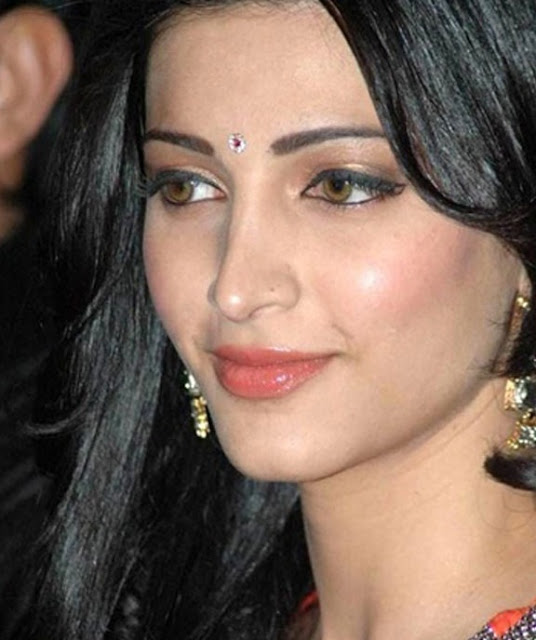 Shruti Haasan HD Wallpapers Free Download