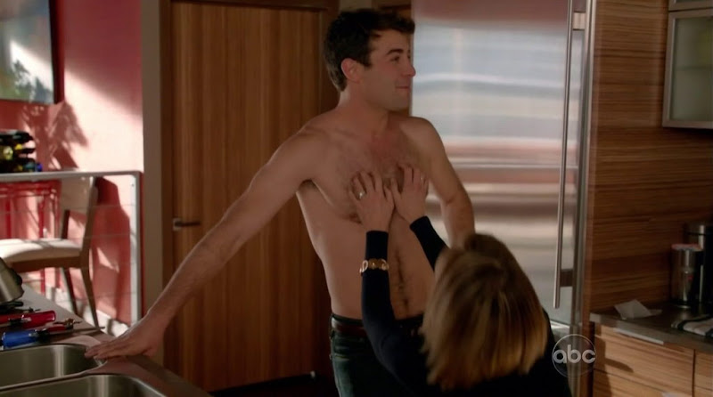 James Wolk Shirtless in Happy Endings s2e14