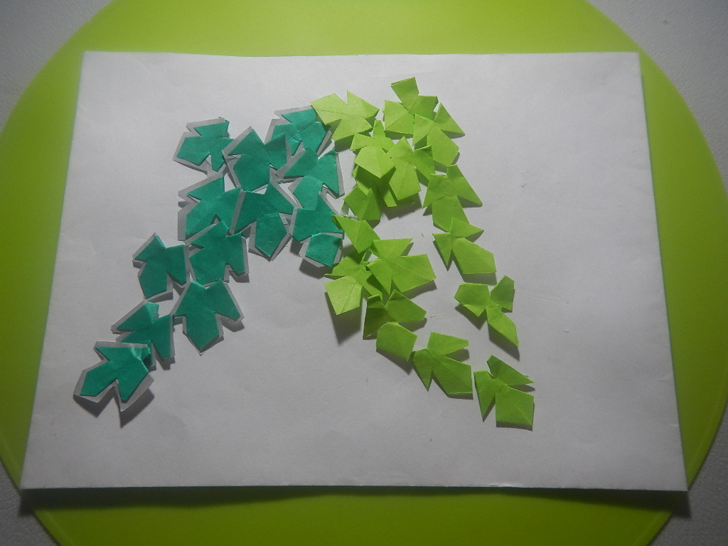 おりがみオリガさんの可愛いカード作り 折り紙 花 ３０５ アイビーを作りました
