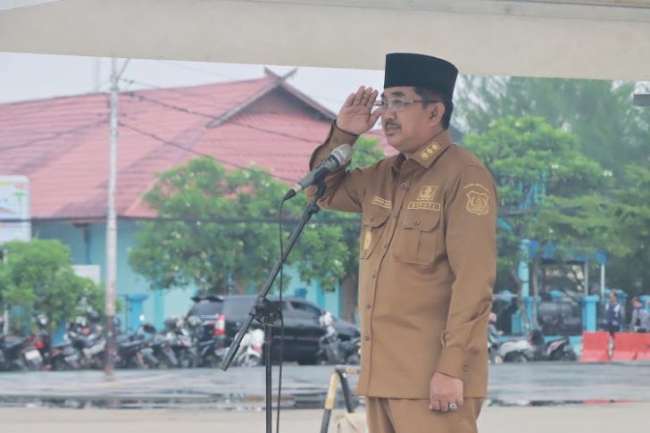 Bupati Tanjab Barat Pimpin Apel Gabungan ASN dan Non ASN Pasca Cuti Lebaran Idul Fitri